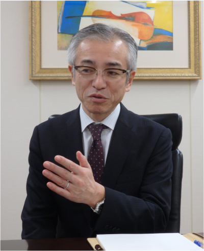 相原氏