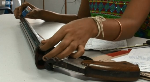 インドの銃所有者は多い