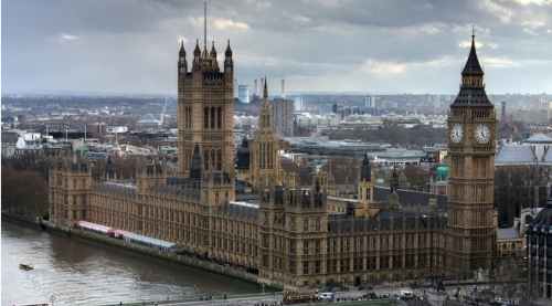 英議会の模様