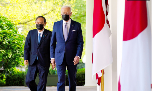 記者会見に臨む両首脳