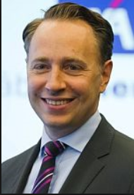 AXA CEOのThomas Buberl氏