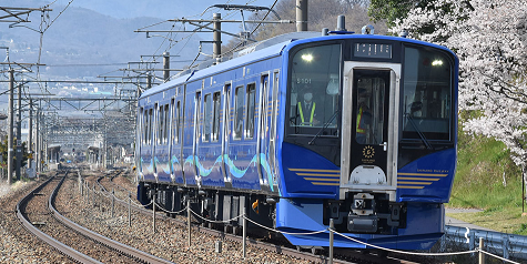 「しなの鉄道」の省エネ車両（SR1型）