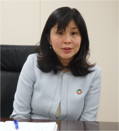 江夏あかね氏