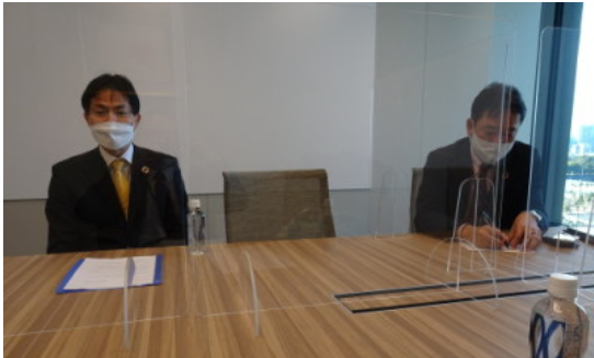 ㊧が森下氏、右が香月氏