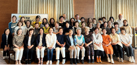 今年6月に行ったWCA解散理事会後の記念写真