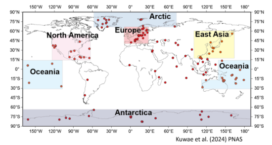 世界 137 箇所の地層記録を得た地点(赤丸) 各色の陰影は、地域データセットの範囲