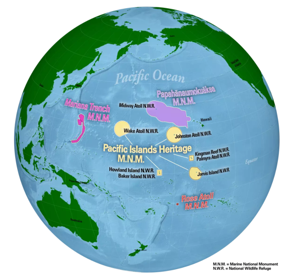 太平洋に点在する島々の周辺海域を海洋保護区として指定している=米魚類・野生生物保護局 (U.S. Fish and Wildlife Service)のサイトから