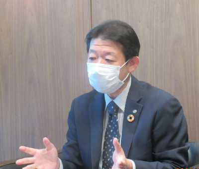 坂元氏